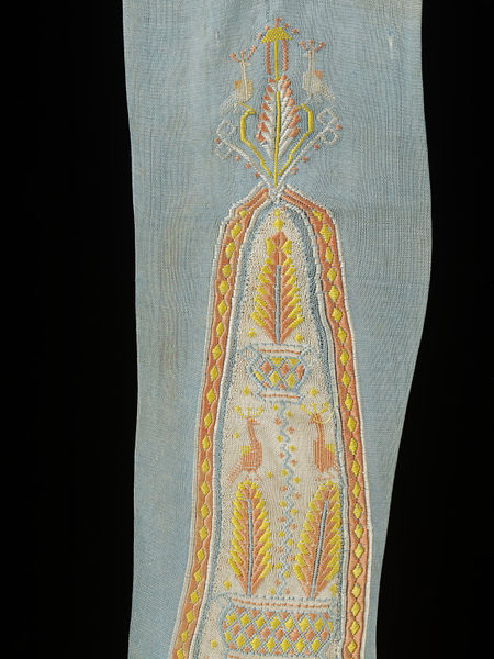 Embroidered silk stocking, 1800-29, English. Victoria and Albert Museum